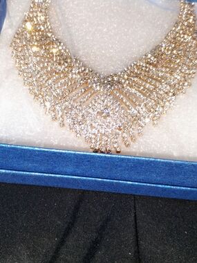 Gold Crystal Statement Necklace - Elegant Women Jewelry